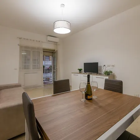Inside Apartamento